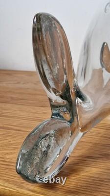 Vase en verre art Blenko 971L 21 pouces en verre clair, poisson baleine emblématique des années 1950