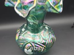 Vase en verre art Fenton Lovely, irisé et peint à la main Kelley
