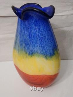 Vase en verre art à rayures arc-en-ciel italiennes rouge, jaune et bleu en verre épais