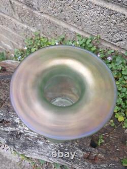 Vase en verre art antique Loetz Olympia Glatt. Vert irisé