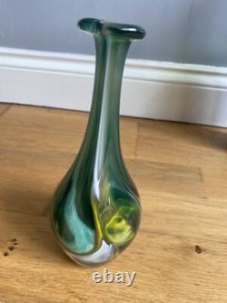 Vase en verre art signé marbré lourd vert