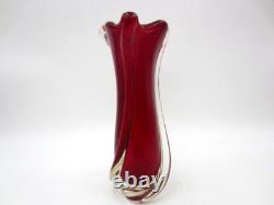 Vase en verre art sommerso rouge à côtes torsadées vintage Murano années 60