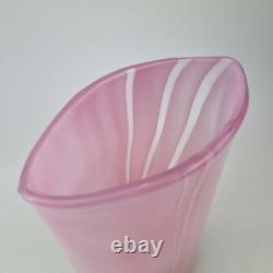 Vase en verre art vintage du 20ème siècle rose de 29 cm de haut x 15 cm de large