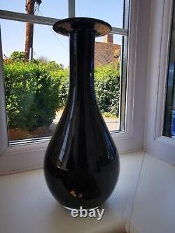 Vase en verre art vintage style Murano noir améthyste motif spiralé