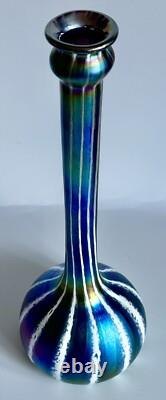 Vase en verre artistique Igor Muller soufflé à la main irisé Art Nouveau tchèque