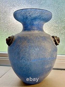 Vase en verre artistique Seguso Murano bleu pâle 'Scavo' avec prunts appliqués 10 x 7 C-1960's