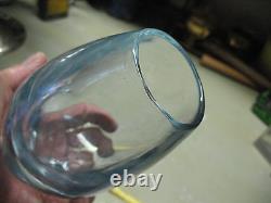 Vase en verre artistique bleu aqua signé numéroté 6'' 3 lbs superbe