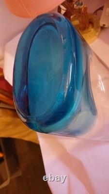 Vase en verre artistique bleu et transparent de style Murano Sommerso des années 50, 28 cm de hauteur