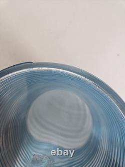 Vase en verre artistique de Martha's Vineyard Glassworks, seau/chapeau à tourbillon bleu