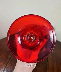 Vase en verre artistique de style vintage mi-siècle en verre de Murano rouge et or sur pied