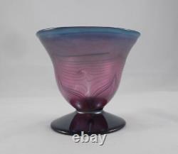 Vase en verre artistique design rare et élégant, en verre irisé violet, fait main et signé