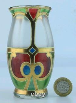 Vase en verre artistique doré et peint de Lobmeyr (Vienne)