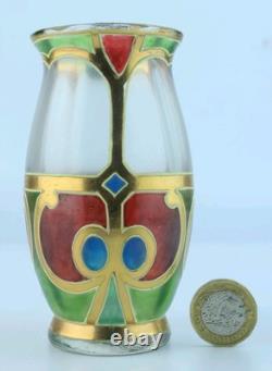 Vase en verre artistique doré et peint de Lobmeyr (Vienne)