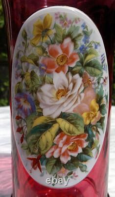 Vase en verre artistique émaillé de Moser en cristal de Bohême antique vers 1830, 23,5 cm de hauteur