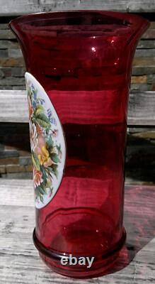Vase en verre artistique émaillé de Moser en cristal de Bohême antique vers 1830, 23,5 cm de hauteur
