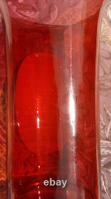 Vase en verre artistique émaillé de Moser en cristal de Bohême antique vers 1830, 23,5 cm de hauteur