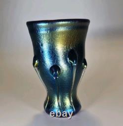 Vase en verre artistique irisé signé Vaclav Stepanek avec tiges et têtards rares