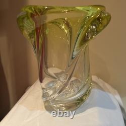 Vase en verre artistique lourd Art Déco Val St Lambert en verre tordu vert SIGNÉ