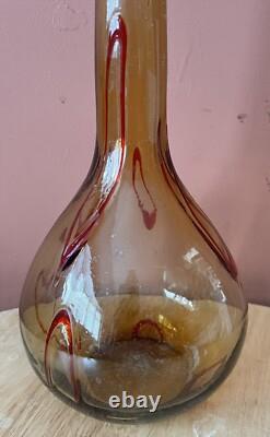 Vase en verre artistique maltais rare avec des tourbillons rouges et ambres, grand modèle de 41 cm