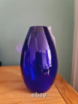 Vase en verre artistique soufflé à la main bleu cobalt signé jo le Gallezigi design en spirale rare