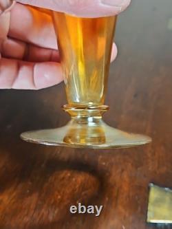 Vase en verre artistique soufflé à la main irisé orange à bord festonné de style victorien antique