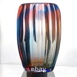Vase en verre artistique tchèque lourd incroyable de 10,5 pouces, facetté arc-en-ciel, réactif aux UV, vintage