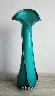 Vase en verre artistique vintage Empoli Cristalleria Fratelli Betti en turquoise et blanc 15 pouces
