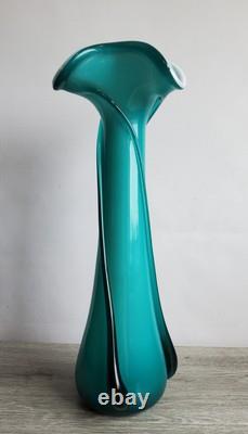 Vase en verre artistique vintage Empoli Cristalleria Fratelli Betti en turquoise et blanc 15 pouces