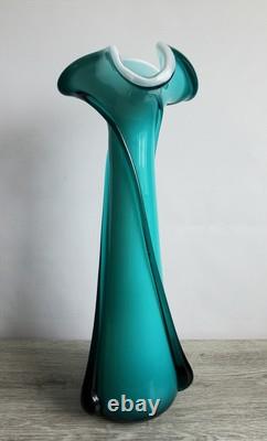 Vase en verre artistique vintage Empoli Cristalleria Fratelli Betti en turquoise et blanc 15 pouces