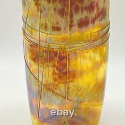 Vase en verre artistique vintage Roger Roland signé, irisé doré, soufflé à la main, 8¾ pouces
