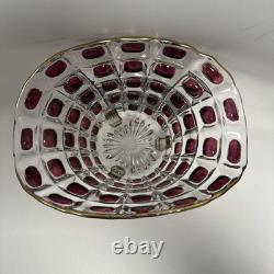 Vase en verre clair pressé Feigl Libchovice avec lentille optique irisée en cranberry