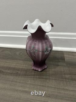 Vase en verre d'art Fenton améthystes satin peint à la main vase tulipe violet