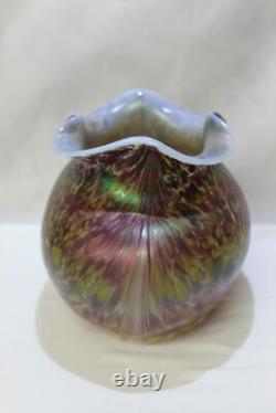 Vase en verre d'art Loetz ancien, verre irisé 7,5L x 5 x 5,75H