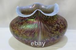 Vase en verre d'art Loetz ancien, verre irisé 7,5L x 5 x 5,75H