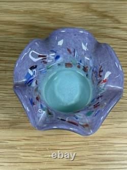 Vase en verre d'art Strathearn vintage vert/lilas avec saumon bondissant et plat assorti