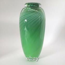 Vase en verre d'art Vintage signé Steven Main 1989 en coffret 7 Main Studio vert clair