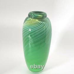 Vase en verre d'art Vintage signé Steven Main 1989 en coffret 7 Main Studio vert clair