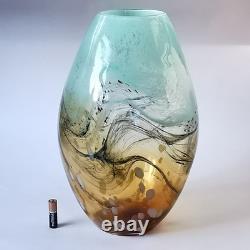 Vase en verre d’art ambré de grande taille, style Murano, abstrait, soufflé à la main, studio (non signé)
