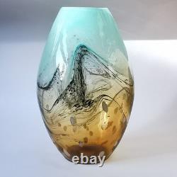 Vase en verre d’art ambré de grande taille, style Murano, abstrait, soufflé à la main, studio (non signé)