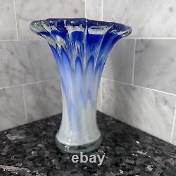 Vase en verre d'art bleu balancé vintage italien de Murano