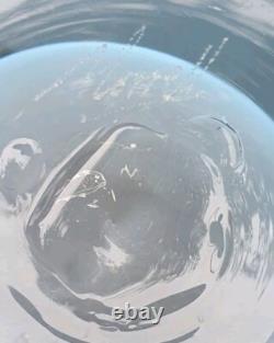 Vase en verre d'art de studio australien signé Richard Morrell en opaline bleue éblouissant