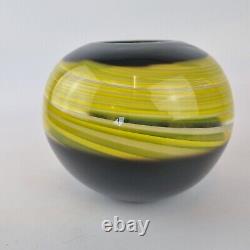 Vase en verre d'art de studio avec décoration tourbillon par Hayley Glass Designs 13,5 cm