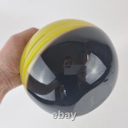 Vase en verre d'art de studio avec décoration tourbillon par Hayley Glass Designs 13,5 cm