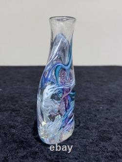 Vase en verre d'art en papier de Robert L Hamon, soufflé en studio, signé, tourbillon de 6 rubans