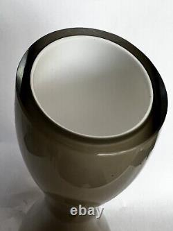 Vase en verre d'art fumé gris, double bulbe avec rebord incliné, 14 pouces de hauteur, en cas de couleur fumée.