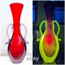 Vase en verre d'art italien vintage Murano vénitien rouge lilas sommerso éclat de manganèse