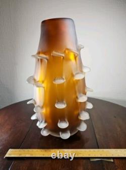 Vase en verre d'art italien vintage du milieu du siècle, satiné, corroso, tiré.