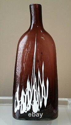 Vase en verre d'art moderne