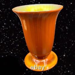 Vase en verre d'art orangé iridescent signé Lundberg Studios 1996 - Luminescence UV orange - VTG