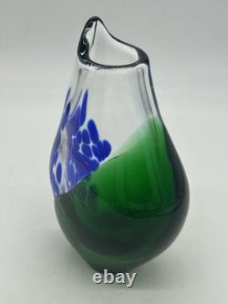 Vase en verre d'art tchèque 7 1/2 pouces vert bleu en forme de goutte, soufflé à la main par Petr Zdenek